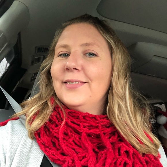 Meet your Posher, Karen - Picture 1 of 1